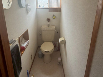 2階トイレbefore