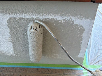 基礎　上塗り1回目