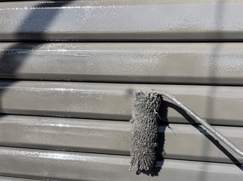 シャッター面　上塗り2回目