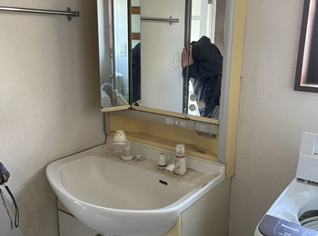 洗面台　施工前