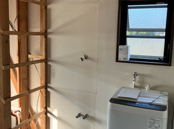 洗面台　施工中