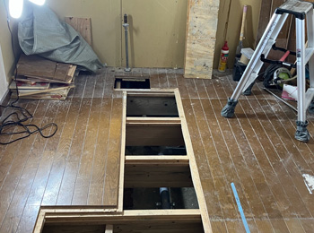 キッチン交換工事　施工中